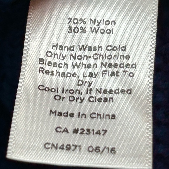 Talbots Wool Poncho Sweater Cape Pullover Cable Womens Blue Chunky Boho Size L - Picture 6 of 7